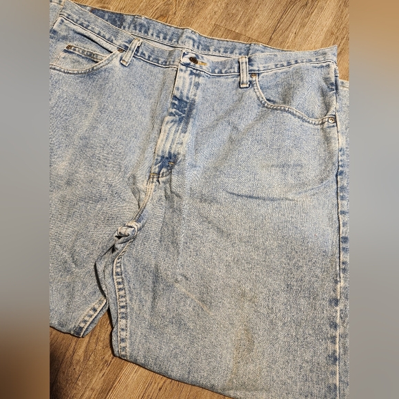 Wrangler Jeans Relaxed Fit Light Wash Denim Pants Classic Mens Size 40x30 - Picture 5 of 11